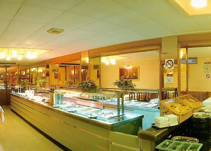 Ξενοδοχείο Continental 2*