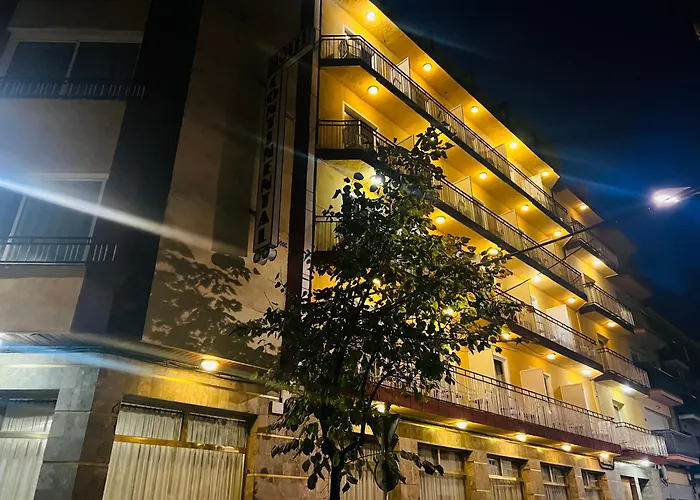 Ξενοδοχείο Continental 2*